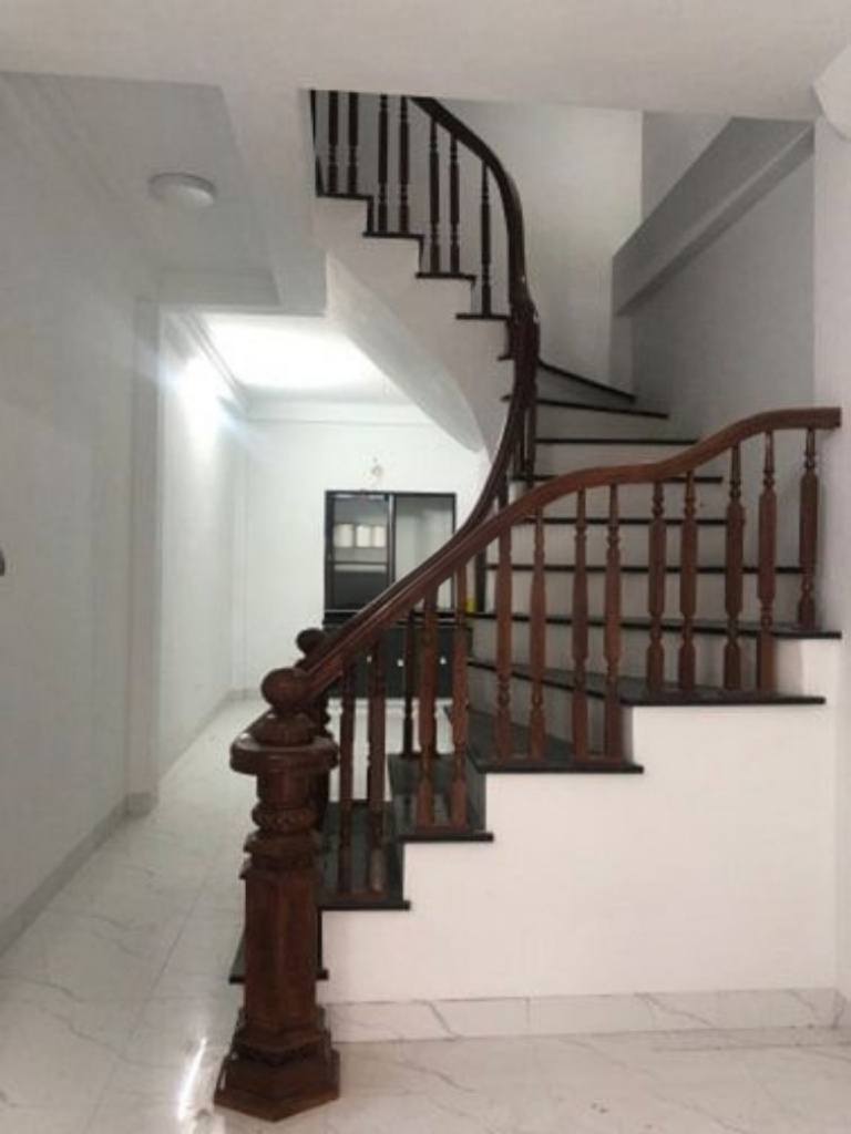 Cho thuê nhà Phố Giáp Nhị ô tô đỗ cổng, 2 tầng x 42m2, 2 ngủ - Ảnh 2